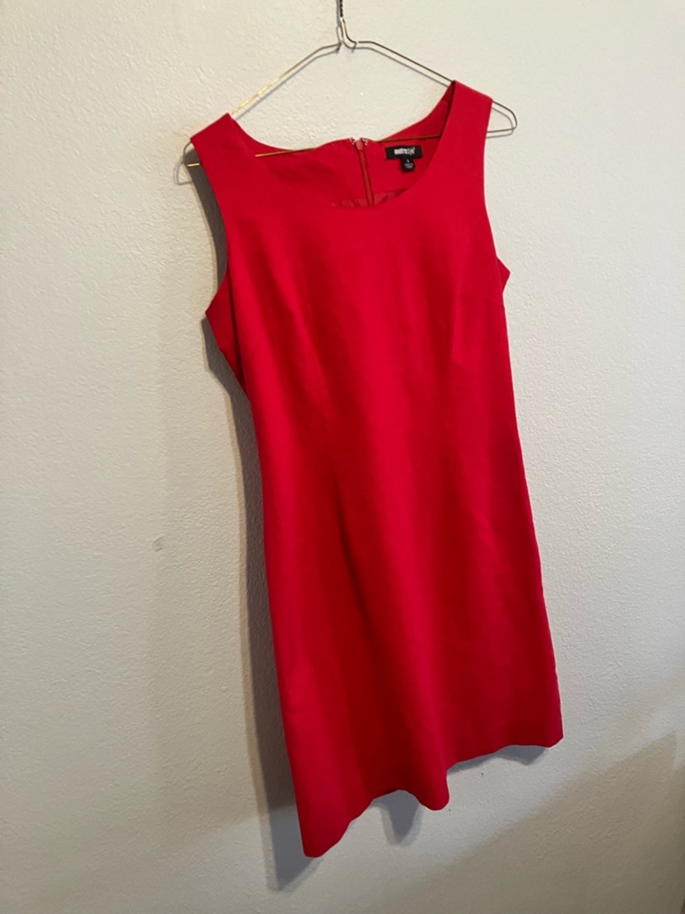 Metro Style Red Sleeveless Dress For All Occasions